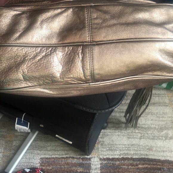 BULGA Shoulder Quality Leather Bag! Metallic Brass Color! Multiple Compartments! - Picture 11 of 16